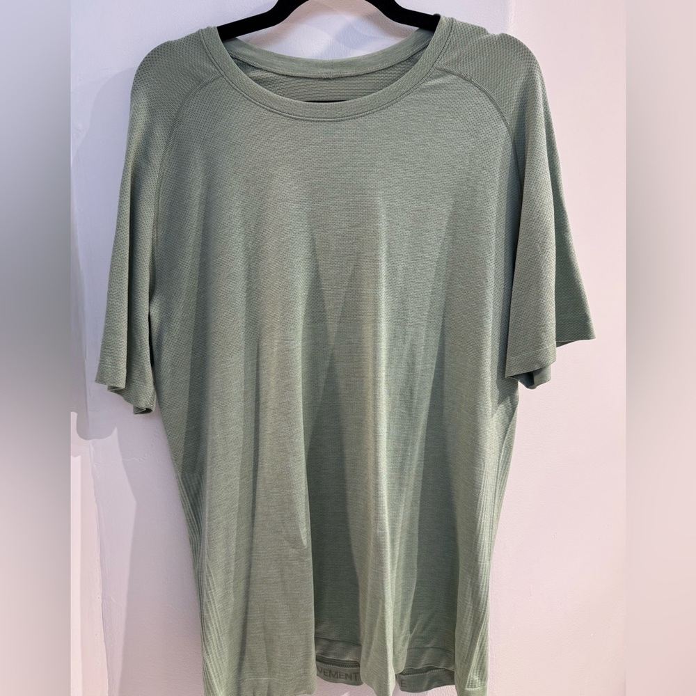 Lululemon Metal Vent Tech Short Sleeve